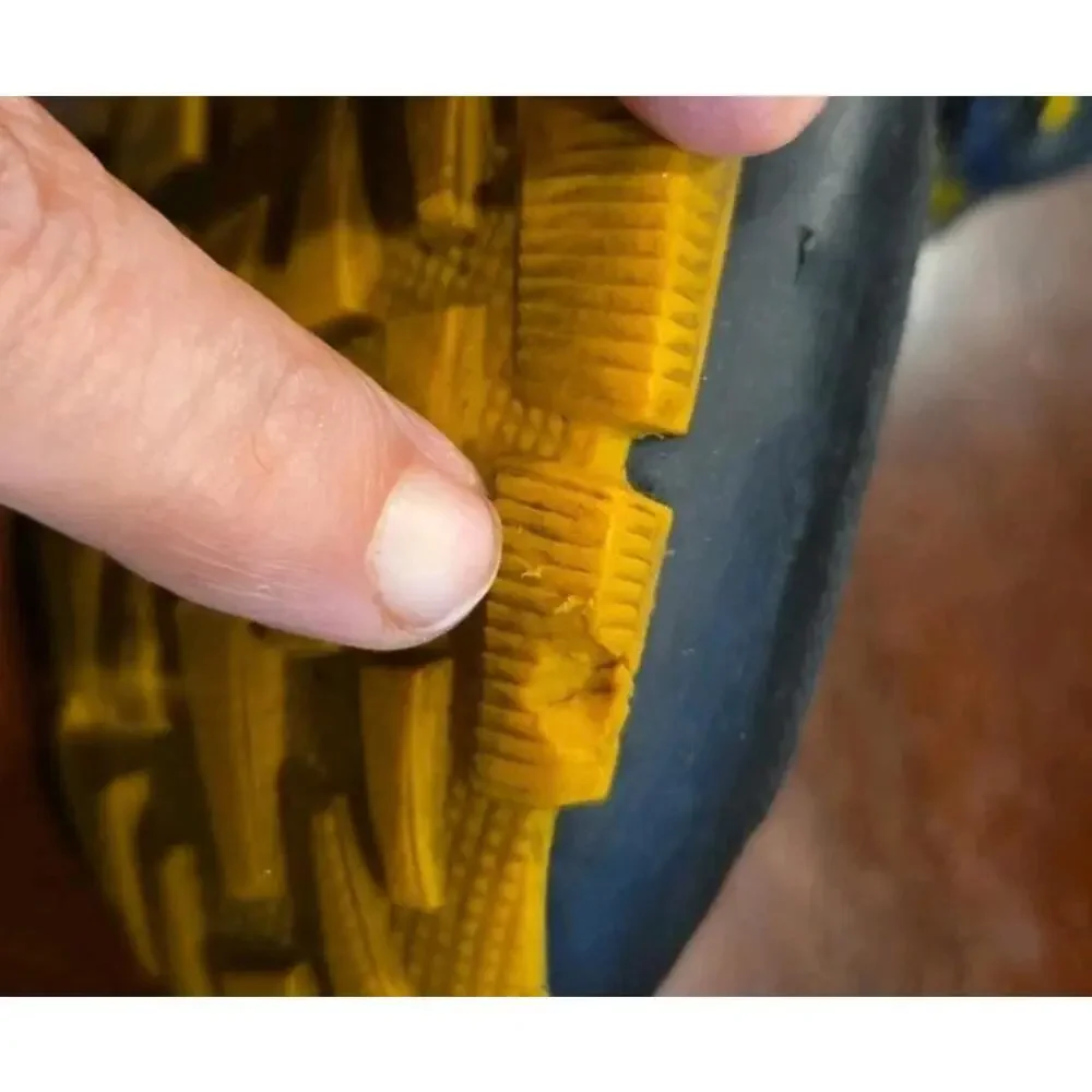 Prada Mens Runners  Sneakers Size 8.5 COA - Picture 6 of 9